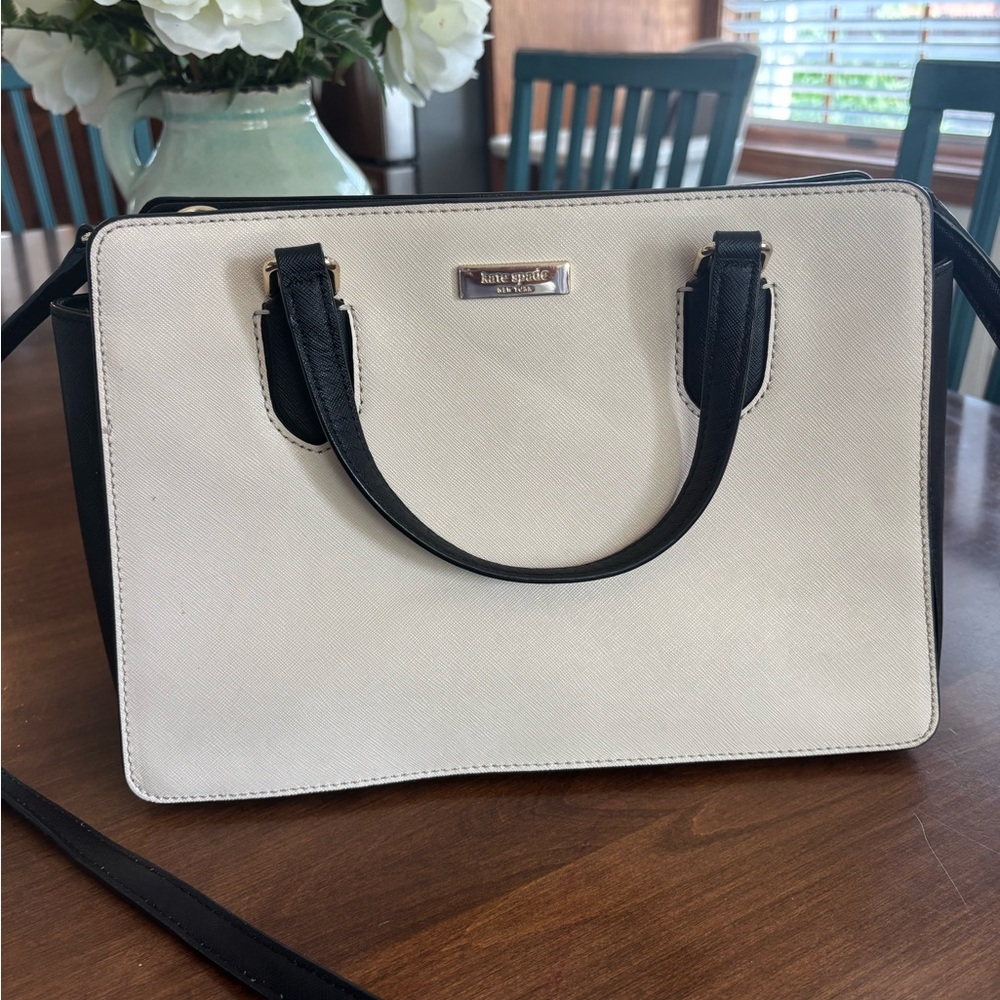 Kate Spade Two-Tone Black and Cream Purse